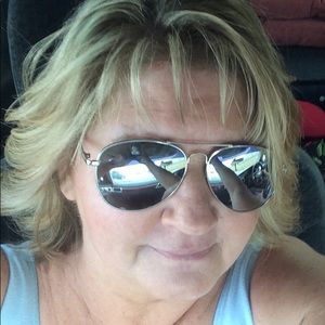 Meet your Posher, Tami